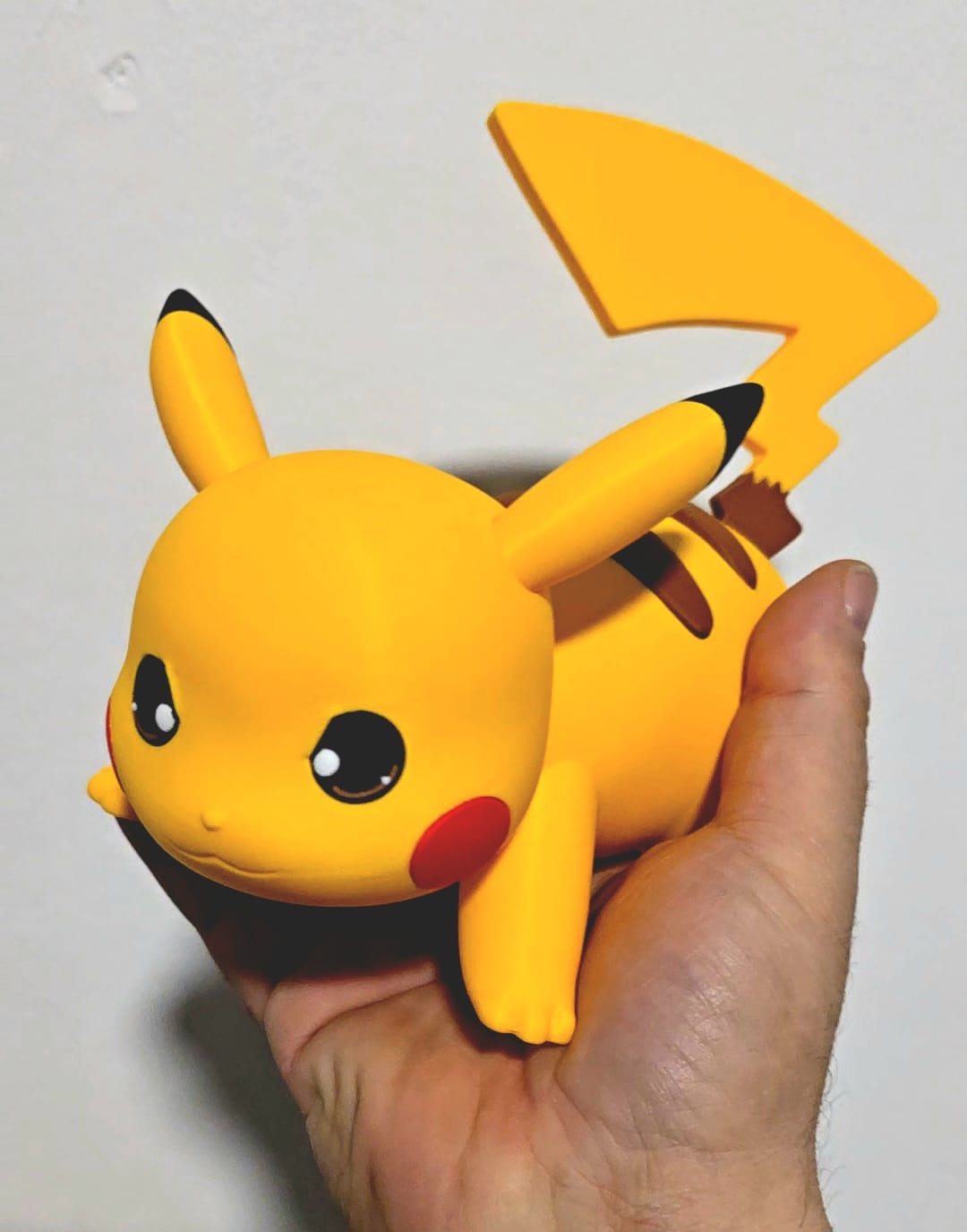Pikachu Gigante