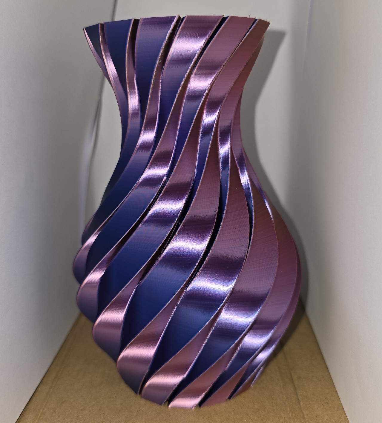 Vaso decorativo cangiante - immagine 4